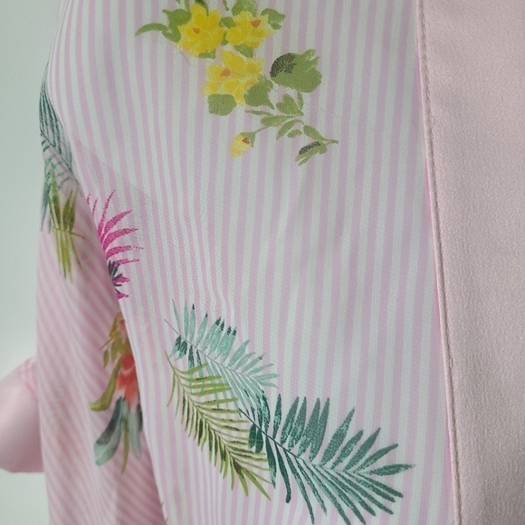 FOREVER 21 Satin short Tropical Print Pink Robe Size Small - Picture 3 of 5